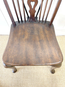 A Set of 5 Windsor Ash and Elm Side Chairs with Cabriole Forelegs and Crinoline Stretcher