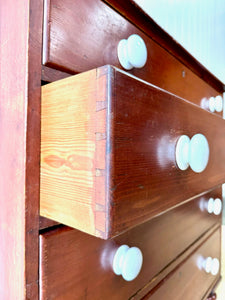 A 19th Century English Chest of Drawers/Dresser