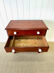 A 19th Century English Chest of Drawers/Dresser