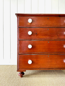 A 19th Century English Chest of Drawers/Dresser