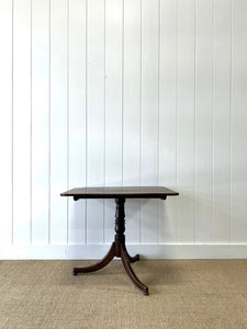 An English Georgian Oak Breakfast Table c1800