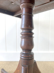 An English Georgian Oak Breakfast Table c1800