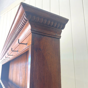 A Welsh Oak Kitchen Dresser c1800