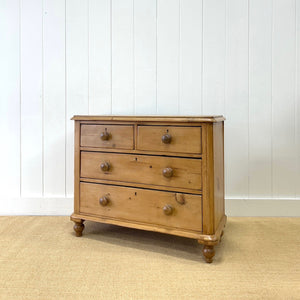 An Antique English Pine Chest of Drawers/Dresser Tulip Feet c1890