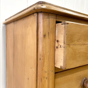 An Antique English Pine Chest of Drawers/Dresser Tulip Feet c1890