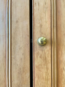 A Handsome English 19th Century Pine Cupboard with Wooden Knobs