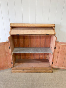 A Handsome English 19th Century Pine Cupboard with Wooden Knobs