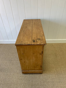 A Handsome English 19th Century Pine Cupboard with Wooden Knobs