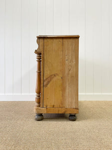 A Charming English 19th Century Pine Cupboard with Wooden Knobs