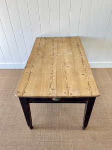 An Early 19th Century English Country Farmhouse Pine  Almost 5 ft Dining Table