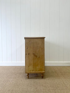 A Large English Pine Chest of Drawers Dresser on Tulip Feet c1890