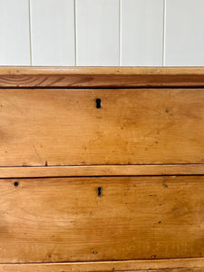 An Antique English Pine Chest of Drawers Dresser with Wooden Knobs c1890