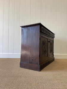 A Handsome English or Welsh Early 19th Century Oak Cupboard with Wooden knob