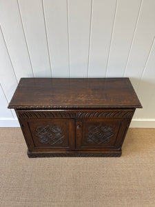 A Handsome English or Welsh Early 19th Century Oak Cupboard with Wooden knob