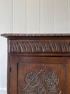 A Handsome English or Welsh Early 19th Century Oak Cupboard with Wooden knob