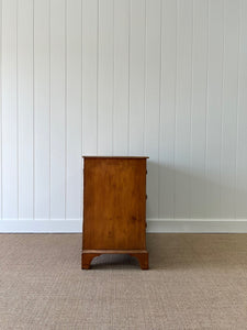 An Antique English Pine Chest of Drawers Dresser with Wooden Knobs c1890