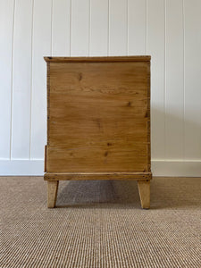 An English Pine Mule Chest Trunk or Blanket Box c1890