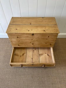 An English Pine Mule Chest Trunk or Blanket Box c1890