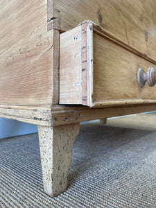 An English Pine Mule Chest Trunk or Blanket Box c1890