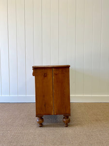 An English Pine Chest of Drawers or Dresser c1890