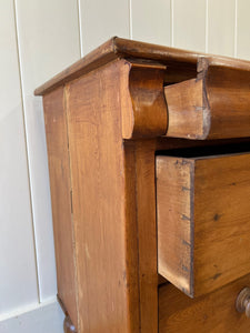 An English Pine Chest of Drawers or Dresser c1890