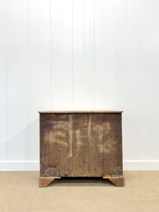 An Antique English Pine Chest of Drawers/Dresser c1810