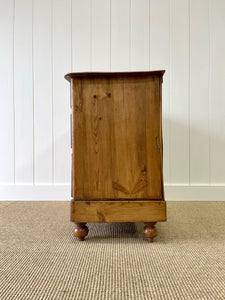 A Charming English Pine Chest of Drawers Dresser with Wooden Knobs c1890