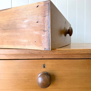 A 19th Century English Pine Chest of Drawers/Dresser with Tulip Feet