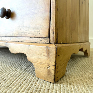 An English Pine Chest of Drawers Dresser