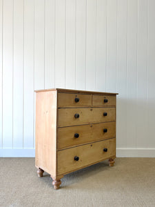 A 19th Century English Chest of Drawers/Dresser