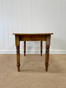 An Early 19th Century English Country Farmhouse 4 ft Pine Dining Table