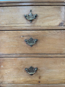 An Antique English Pine Chest of Drawers Dresser with Good Brasses c1840