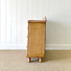 An Antique English Pine Chest of Drawers Dresser Tulip Feet c1890