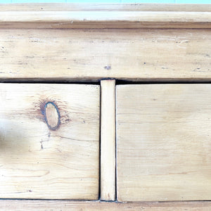 An Antique English Pine Chest of Drawers Dresser Tulip Feet c1890