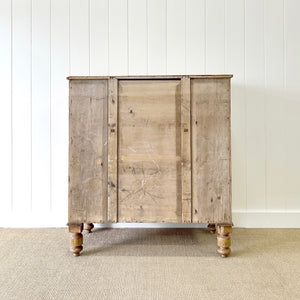 A 19th Century English Chest of Drawers/Dresser