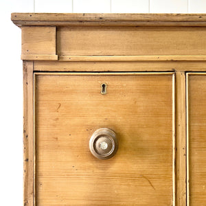 A 19th Century English Chest of Drawers/Dresser