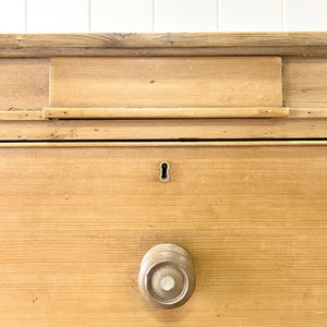 A 19th Century English Chest of Drawers/Dresser