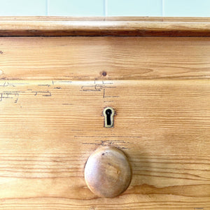 An Antique English Pine Chest of Drawers Dresser with Tulip Feet c1890