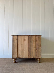 An Antique English Pine Chest of Drawers Dresser with Porcelain Knobs c1890