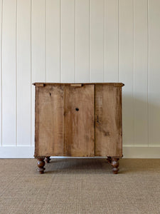 An Antique English Pine Chest of Drawers Dresser with Wooden Knobs c1890