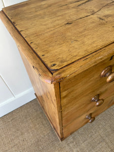 An Antique English Pine Chest of Drawers Dresser with Wooden Knobs c1890