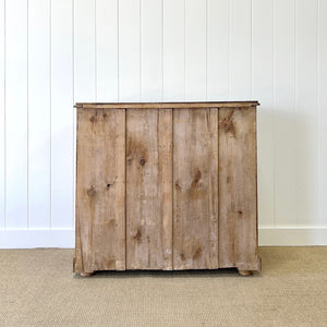 A 19th Century English Chest of Drawers/Dresser