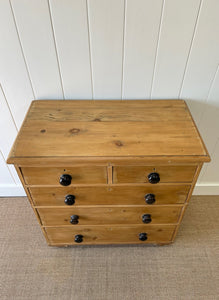 An Antique English Pine Chest of Drawers/Dresser c1890