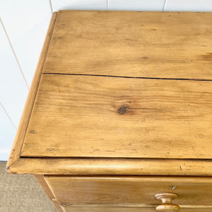 A 19th Century English Chest of Drawers/Dresser with Tulip Feet