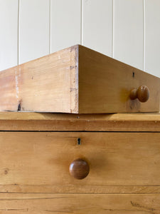 An Antique English Pine Chest of Drawers/Dresser c1890