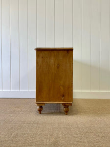 An Antique English Pine Chest of Drawers Dresser with Porcelain Knobs c1890