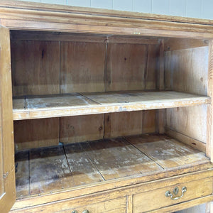 An English Georgian Linen Press Cupboard