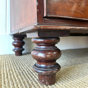 An Antique English Mahogany Chest of Drawers Dresser Tulip Feet c1890