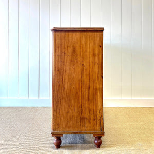 A 19th Century English Chestnut Chest of Drawers/Dresser with Tulip Feet