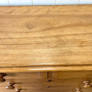 A 19th Century English Chestnut Chest of Drawers/Dresser with Tulip Feet